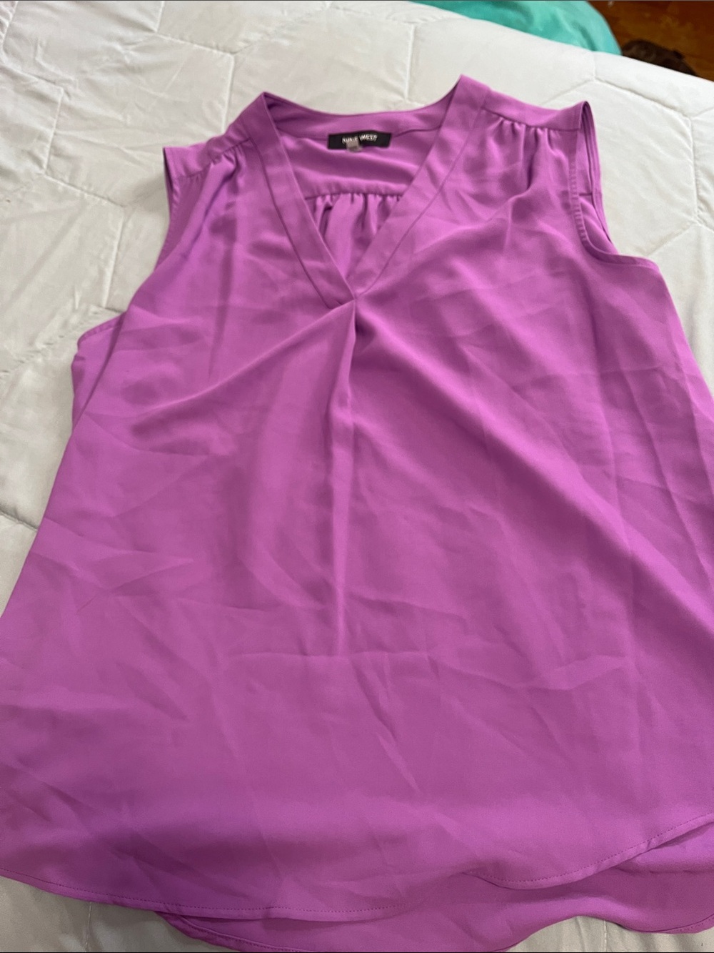 9 west  Sleeveless V-Neck Blouse in Vibrant Purple